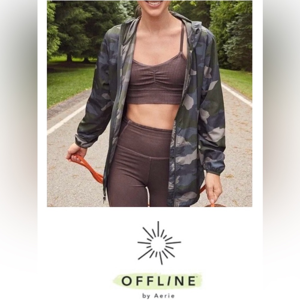 Aerie Offline Women’s Small‎ Lightweight Camo Hooded Full Zip Windbreaker